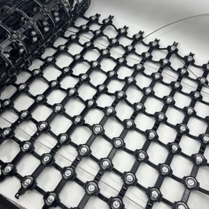 Pantalla LED de Malla Transparente RGB P41.6 para Exteriores, Pantalla LED de Malla Flexible para Fachadas Multimedia, Eventos y Fiestas - Product Image 3