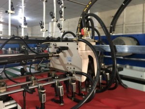 Macchina di rivestimento <span class=keywords><strong>UV</strong></span> <span class=keywords><strong>Spot</strong></span> automatica - Product Image 5