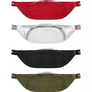 Túi đeo chéo nhỏ chống nước thương hiệu nổi tiếng, siêu nhỏ gọn, kiểu đeo vai đơn giản, thời trang - Product Image 1