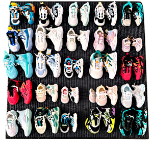 Zapatos de Lona de Fábrica China en Stock, Unisex, con Suela Vibram, Cómodos, para Exportación - Product Image 1