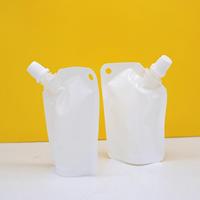 Plastique clair blanc debout liquide à boire emballage biseauté bec pochette bec pochette pour boisson jus lait café