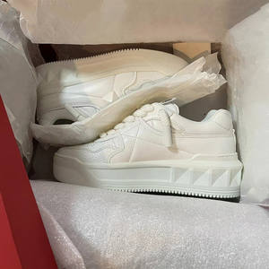 Nuova vendita calda consegna <span class=keywords><strong>veloce</strong></span> scarpe sportive rivetto di design da donna scarpe da Tennis da uomo - Product Image 3