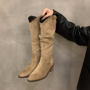 Botas de montar de tacón grueso plisadas hasta la rodilla para mujer, estilo occidental, ajuste ceñido, diseño que favorece la pierna, Colección Otoño/Invierno 2026 - Product Image 2