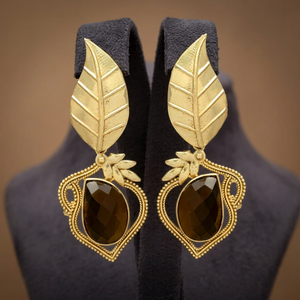 Nouvelles boucles d'oreilles pendantes longues dorées à motif feuille ethnique, plaquées or brun, pour fiançailles, mariage et cadeau de fête - Product Image 2