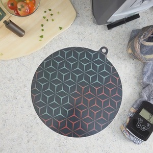 Protecteur de <span class=keywords><strong>plaque</strong></span> à induction avec technologie de changement de couleur - Tapis en silicone personnalisable pour <span class=keywords><strong>plaque</strong></span> de cuisson, <span class=keywords><strong>protection</strong></span> contre les rayures et coussin pour cuisinière électrique - Product Image 6