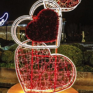 2024 decorazione di nozze all'aperto illuminazione di san valentino ha condotto la lettera di amore luce a forma di cuore motivo ad arco a LED - Product Image 2
