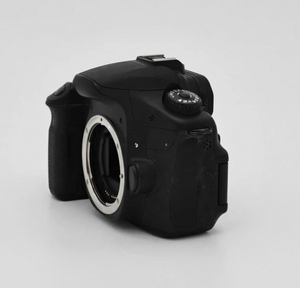 Appareil photo reflex numérique classique de milieu de gamme — écran orientable + écran LCD supérieur, la 60D est idéale pour les débutants qui veulent s'améliorer ! - Product Image 3