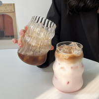 Offre Spéciale – Tasse Nuage en Verre Borosilicate Transparent 500 ml avec Motif Vague Ondulée pour Café Glacé, Infusion Froide, Jus, Lait, Thé, Bubble Tea