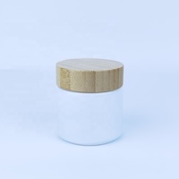 Großhandel Leere Weiße Glas-Lotion-Cremetiegel Zylindrische Runde Kerzenbehälter 180g mit Bambusdeckel