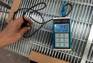 Malla de Alambre Galvanizada en Caliente y con Recubrimiento en Polvo Personalizada, Cerca de Seguridad Antiescalada 358 para Uso en Aeropuertos, Prisiones y Carreteras de Alta Velocidad - Product Image 3