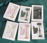 En gros, Ensemble de massage Gua Sha et rouleau de jade double tête coloré pour femmes, imitation pierres, masseur facial et corporel