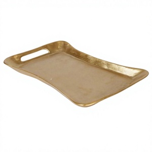 Bandeja para Servir Alimentos con Asas, Acabado Dorado, Diseño Moderno, Bandejas Decorativas para Bodas y Eventos, Vajilla de Lujo, Bandejas Hechas a Mano - Product Image 1
