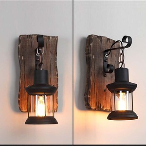 Applique murale lanterne industrielle rustique en bois, lampe murale vintage en métal noir et verre pour la décoration de cafés et couloirs - Product Image 3