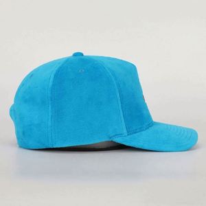 Gorras de Béisbol de Terciopelo Azul de 5 Paneles Personalizadas al por Mayor de Alta Calidad para Hombre y Mujer, Gorras con Logotipo Bordado, Gorras de Béisbol de Terciopelo - Product Image 4