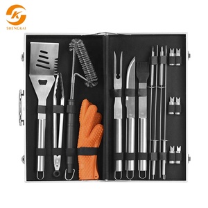 Set di strumenti per barbecue utensili per griglia Set di accessori per griglia per barbecue per copertura per barbecue vendita calda in <span class=keywords><strong>acciaio</strong></span> inossidabile per impieghi gravosi 18 pezzi 1.5mm - Product Image 1