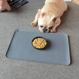 Tapis de nourriture pour animaux de compagnie en silicone antidérapant imperméable à l'eau à griffes personnalisées à vente chaude - Product Image 1