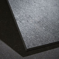 Façade ventilée de la maison avant, Type de carreaux de mur extérieur en ardoise, carreaux de sol en béton, porcelaine 60x120 2cm