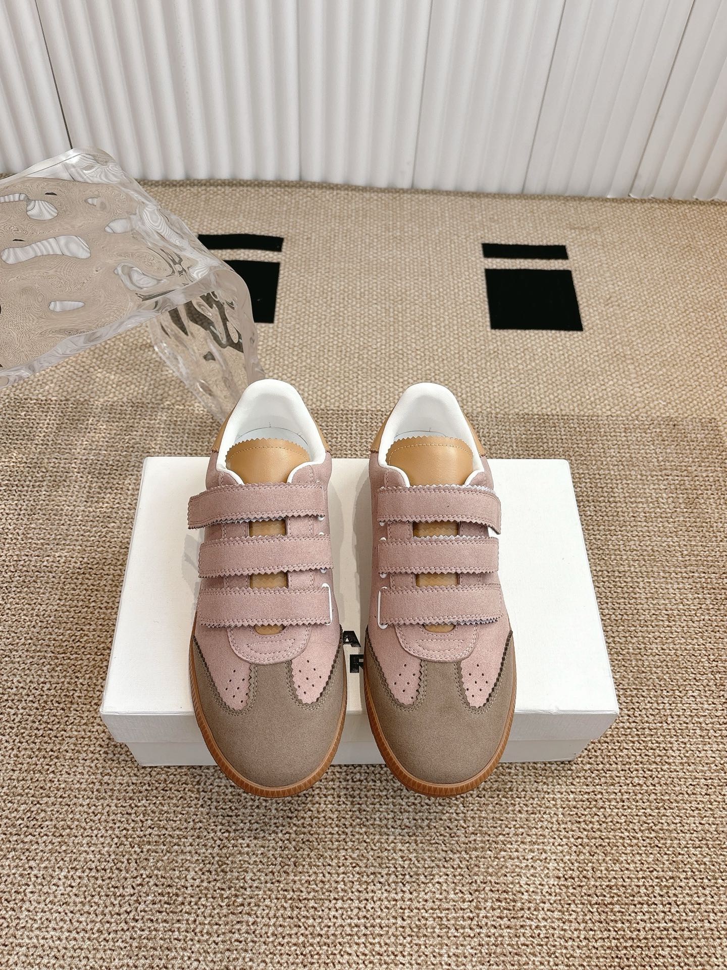 Rose + chameau