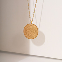 Collier Rune élément arabe plaqué or 18 carats Collier unisexe en acier inoxydable Collier plaqué argent durable Fêtes Fiançailles