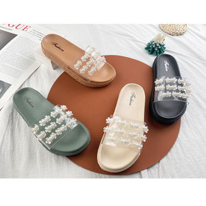 Женские летние шлепанцы ручной работы с бисером - Product Image 5