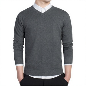 Pull en maille de coton respirant à col en V et manches longues pour homme, coupe ajustée, avec logo frontal, idéal pour l'automne - Product Image 2