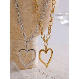 जिनयू 1697 18k गोल्ड प्लेटेड फैशन रोमांटिक आकर्षक गहने न्यूनतम स्टेनलेस स्टील दिल प्यार ड्रॉप हार - Product Image 3