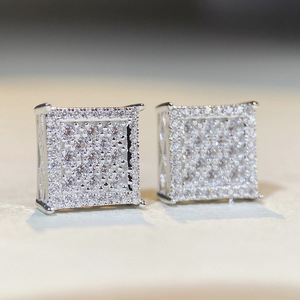Orecchini a Perno Quadrati per Donne, Accessorio Semplice per Uso Quotidiano, Gioiello di Moda per Outfit - Product Image 1