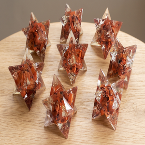 Vente en gros – Étoile de Merkaba en jaspe rouge naturel à 12 points, artisanat en agate semi-précieuse, cristal orgone, thème Étoile de David - Product Image 1