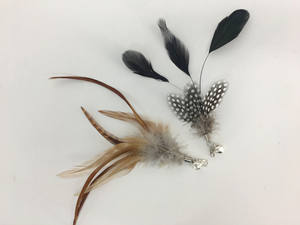 Rimpiazzo di piume di tacchino morbido ecologico per gatti giocattolo Teaser con adesivo realistico e campana stile Casual Made in China - Product Image 2