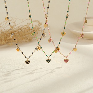 MW 18K Vergoldete Halskette mit Diamanten Besetzt, Magische Farbe, Handgefertigte Kleine Liebes-Halsketten für Frauen aus Edelstahl - Product Image 2