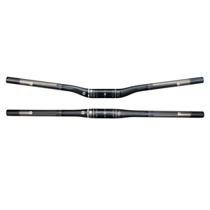 Guidon de vélo de montagne en fibre de <span class=keywords><strong>carbone</strong></span> personnalisable, 31,8 mm, plat ou relevé, largeur 580/760 mm - Product Image 1