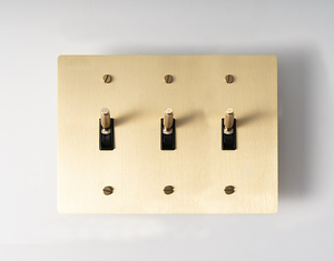 Interruptor de palanca moleteado de latón dorado estándar americano para hotel, con toma USB GFCI de 15A y 110V, modelo CS-0221, interruptor de luz - Product Image 5