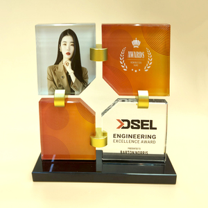 Trophée en verre et cristal élégant de qualité supérieure 2025 pour les sommets technologiques avec impression UV écologique et design moderne - Product Image 1