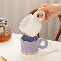 Tasse à café peinte à la main avec des taches de style nordique tasse à café tasse à lait