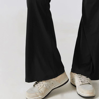 Vêtements de sport avec logo personnalisé vêtements de yoga fitness sans manches entraînement une pièce leggings à jambes larges body femmes combinaisons de yoga
