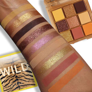 Maquillaje al por Mayor - Paleta de Sombras de Ojos de 9 Colores Altamente Pigmentadas, Impermeables, Naturales y Brillantes - Product Image 1