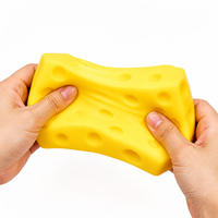 Jouet sensoriel anti-stress en TPR en forme de fromage de 11 cm – Nouveauté de fête, design unisexe pour les plus de 14 ans