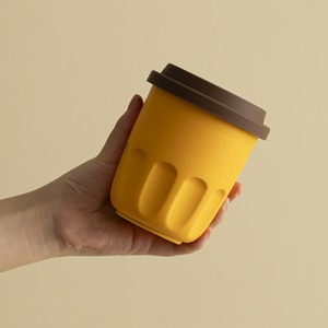 แก้ว<span class=keywords><strong>กาแฟ</strong></span>แบบพกพาขนาด 350 มล. แบบกำหนดเองได้ แก้วเซรามิกทำมือพร้อมฝาปิดซิลิโคนสีพื้น ดีไซน์สวยงาม - Product Image 5