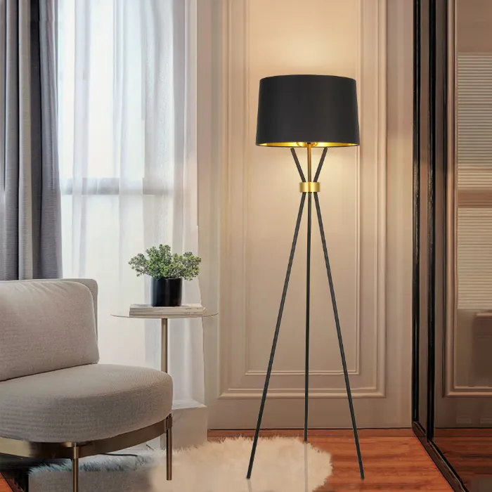 Novo Design moderno extravagante tripé madeira metal decorativo Hotel tecido Shades Stand luz Floor Lamp