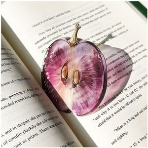 Segnalibri in Acrilico Trasparente a Forma di Frutta, Simpatici Segnalibri Realistici a Fette, Regali Creativi per Amanti dei <span class=keywords><strong>Libri</strong></span> - Product Image 2