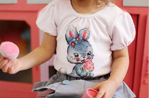 Vêtements pour enfants en gros, t-shirt en coton à manches courtes mignon avec imprimé lapin pour filles, provenant d'un fournisseur chinois - Product Image 3