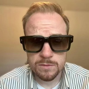 Jamie 5172 Square Frame Sunglasses Black Plastic UV400 Men's Street Style Small Frame Sunshades - Product Image 1