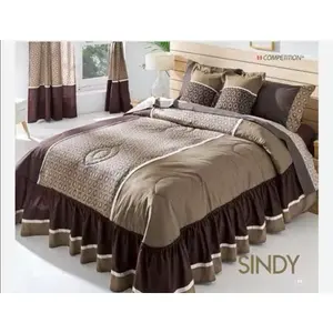 Ensemble de couette Sindy avec 3 oreillers king size, motif géométrique, style moderne, literie pour la maison toute saison, rembourrage 100% polyester - Product Image 5