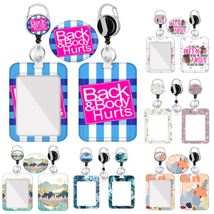 Clips de badges télescopiques à boucle facile à dégager, fabriqués sur mesure par le fabricant, protège-cartes verticaux robustes, cartes d'hôpital imprimées UV. - Product Image 1