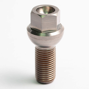 Hoge Kwaliteit Gr5 Titanium Lug Bouten M 14X1.5 Wielbouten Met Platte Kop 40Mm Lengte Din Standaard Verpakt In Tas - Product Image 4