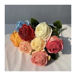 Fabbrica all'ingrosso all'ingrosso di alta qualità artificiale singolo bordo bruciato rose fiori decorativi matrimonio