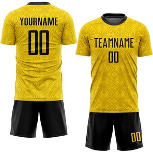 Ensemble de maillots de football personnalisés pour hommes et femmes Chemises et shorts personnalisés pour jeunes garçons avec numéro de nom d'équipe et logo Nouvelle arrivée! - Product Image 1