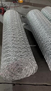 Maille hexagonale en fil de fer galvanisé à armure simple avec revêtement en PVC, services de découpe et de pliage - Product Image 4