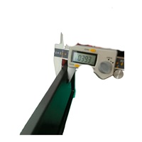Cache-plaque d'immatriculation électrique coloré avec écran LCD, film noir anti-buée, protection de la vie privée, télécommande, cadre en acier inoxydable, norme UE