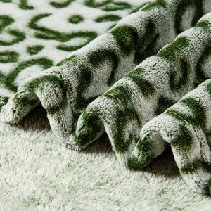 Venta al por mayor, mantas <span class=keywords><strong>de</strong></span> cama con estampado <span class=keywords><strong>de</strong></span> leopardo, forro polar, acogedor, sillón, <span class=keywords><strong>manta</strong></span>, silla, estampado, franela, <span class=keywords><strong>manta</strong></span> acogedora - Product Image 3